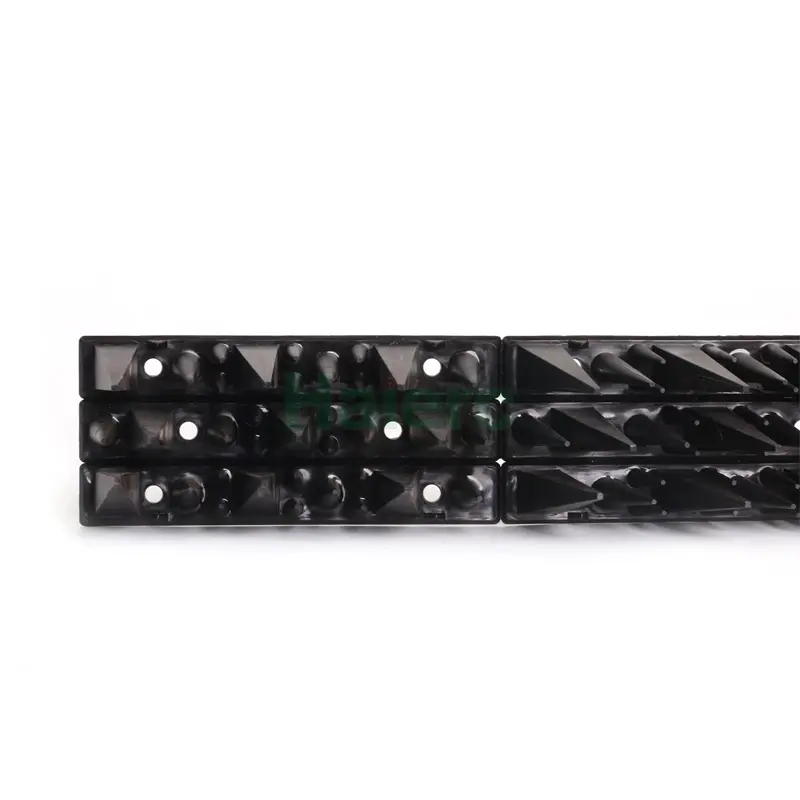 plastic bird spikes (4).jpg